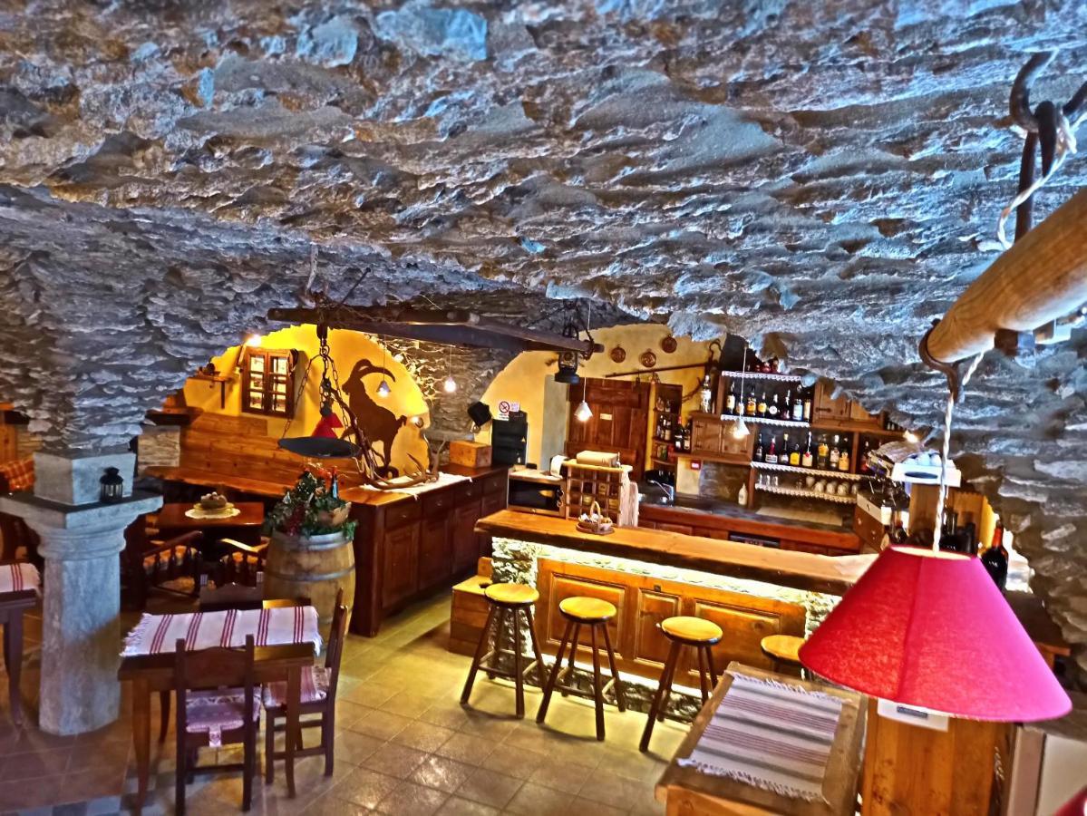 Etoile Des Neiges Hotel Oulx Buitenkant foto