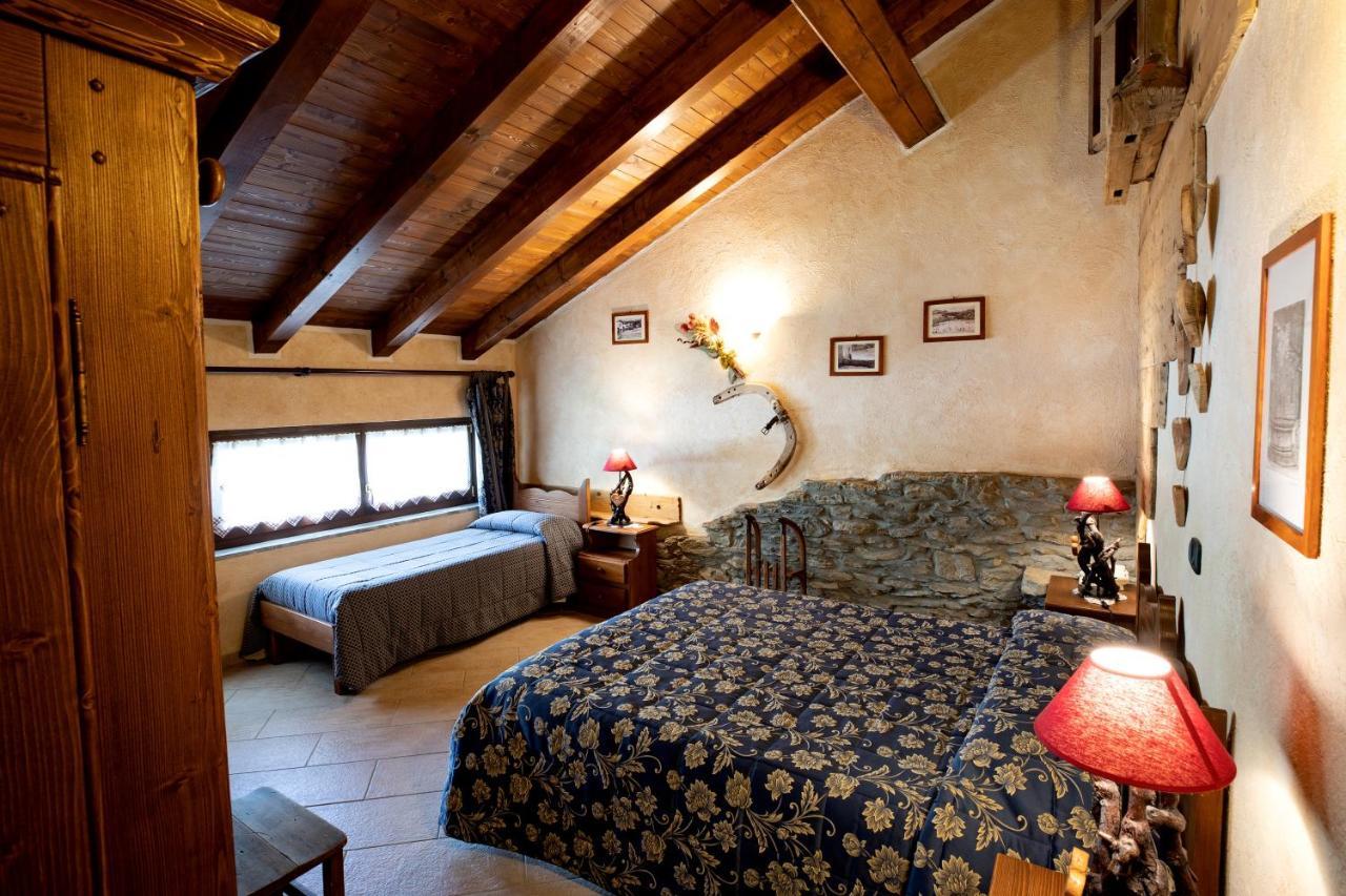 Etoile Des Neiges Hotel Oulx Buitenkant foto